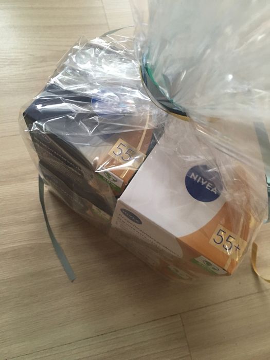 Kremy Nivea 55+ dzien i noc 4op,wspaniałe na prezent.Szybka wysyłka!