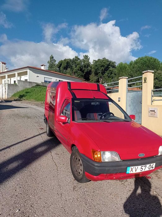 Carrinha Ford Comercial