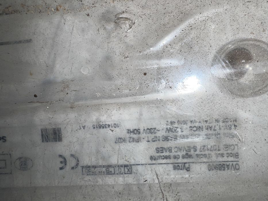 Oprawa awaryjna 220-240V 50-60Hz IP54 3