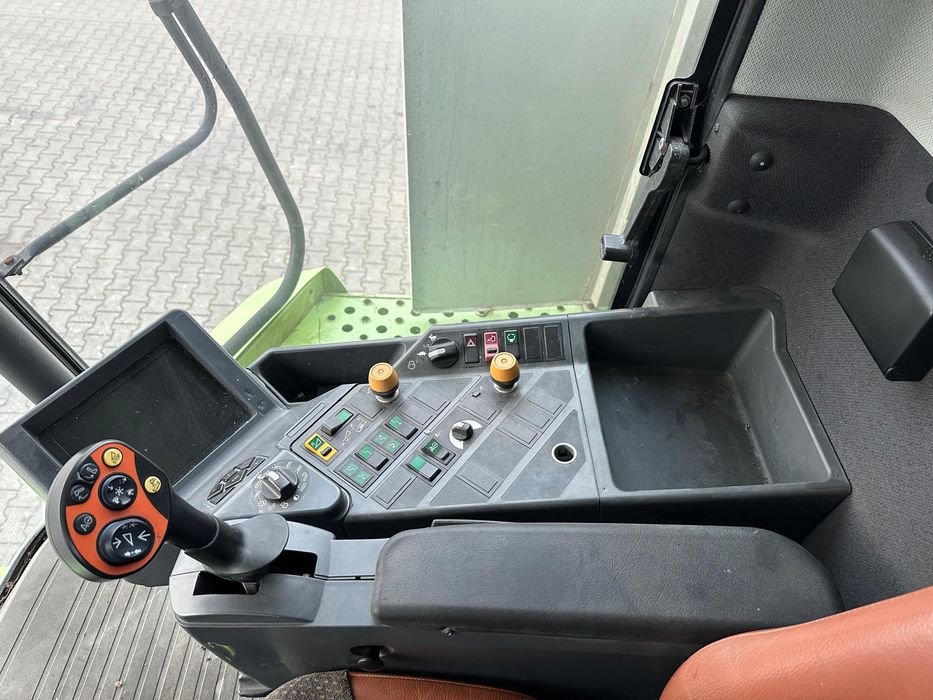 Claas Lexion 570  rok 2009