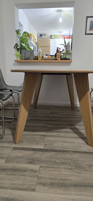 Mesa de Jantar em carvalho claro