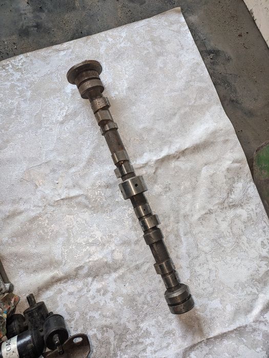 Распредвал м412 новый