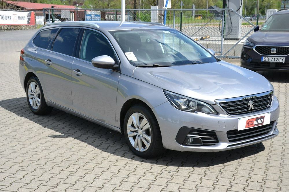 Peugeot 308 po lifcie*1,5 bhdi 131ps* nawigacja* kamera cofania* ICDauto