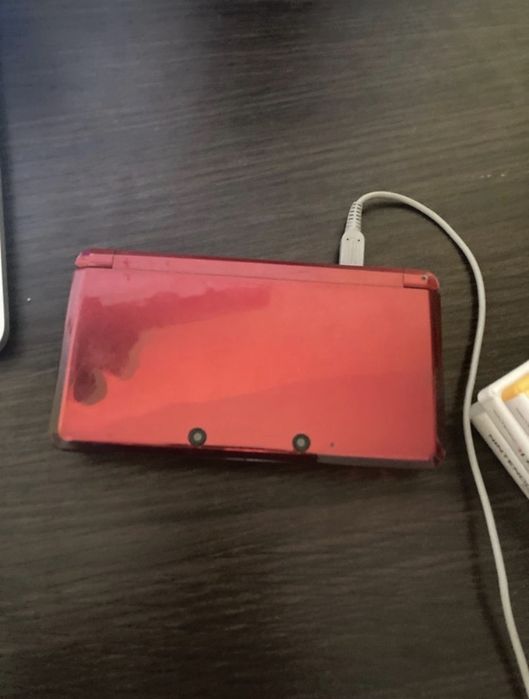 Nintendo 3ds + ladowarka i karta sd 64gb