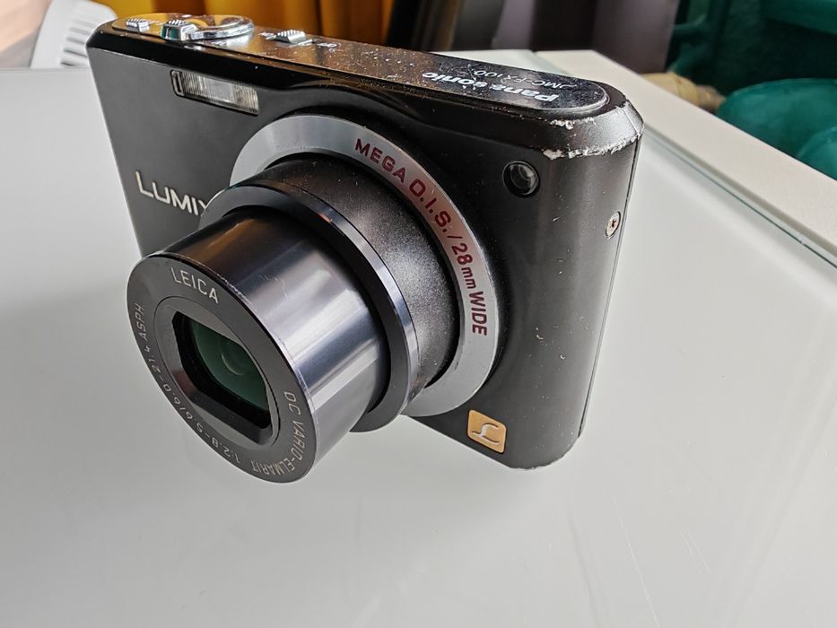 Panasonic DMC-FX100 aparat