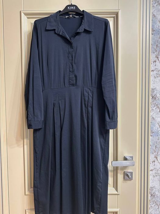 Синя сукня bugatti