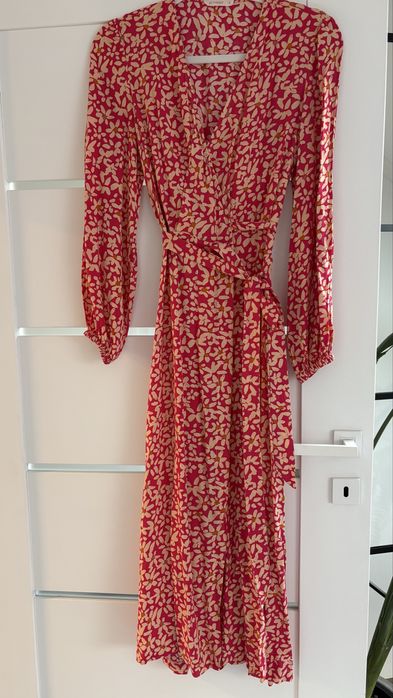 Kopertowa Sukienka Le collet w kwiaty r.S