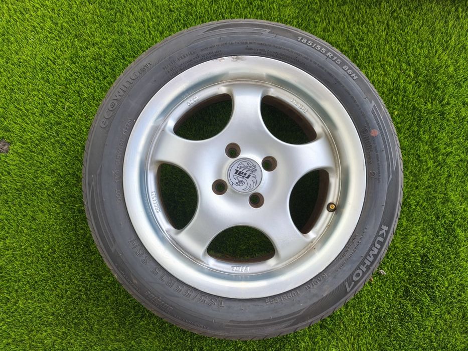 Jantes 15 4×98 Alfa Romeo Fiat com pneus 185/55R15
Possí