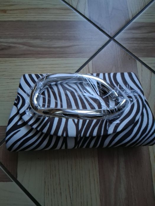 Piękna Nowa torebka. Polecam.