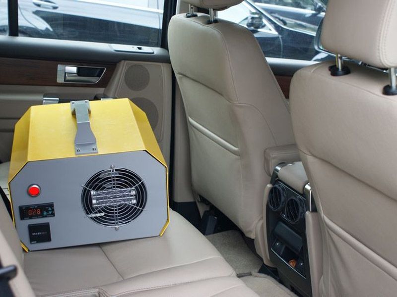 Polerowanie lamp, regeneracja, otwieramy reflektory, pranie tapicerki