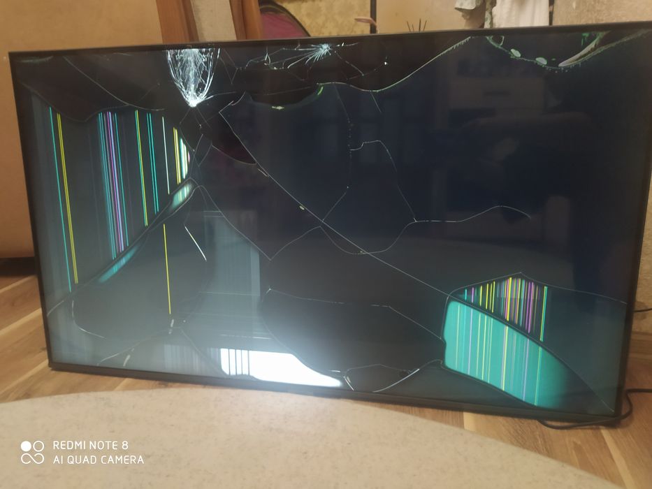 Телевізор Samsung 43 б/у пошкоджений
