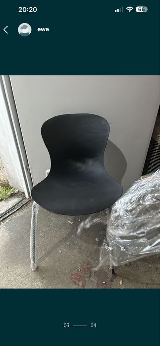 krzeslo Nowe plastikowe czarne 2 szt