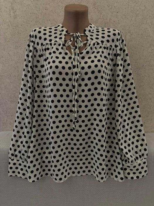 Блузки в горохи. Великі і середні розміри 54-68