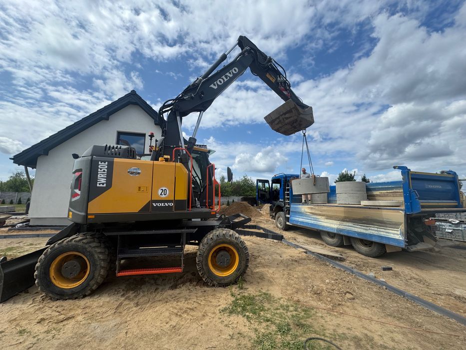 Usługi Koparkami i ładowarkami - ROBOTY ZIEMNE, TRANSPORT PIASKU ŻWIRU