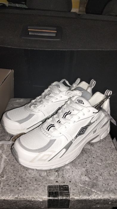 Tênis umbro artigo unissex
