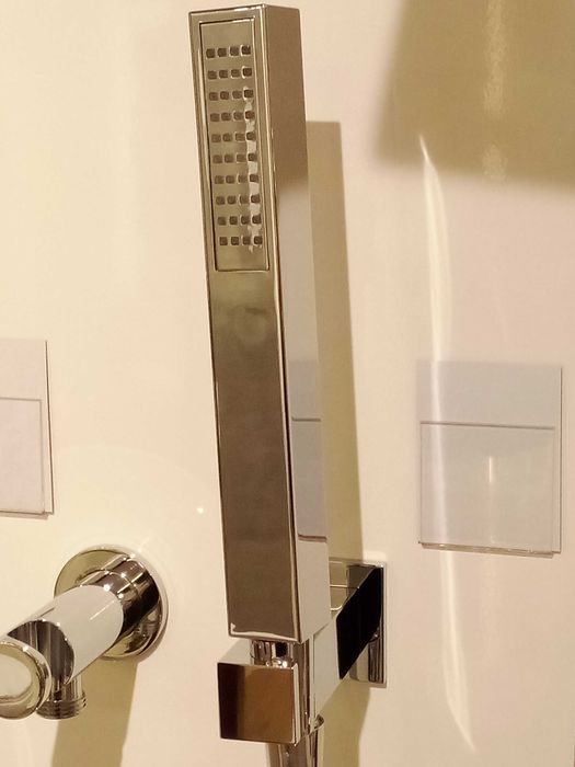 Przyłącze z uchwytem + wąż + słuchawka - wyprzedaż ekspozycji