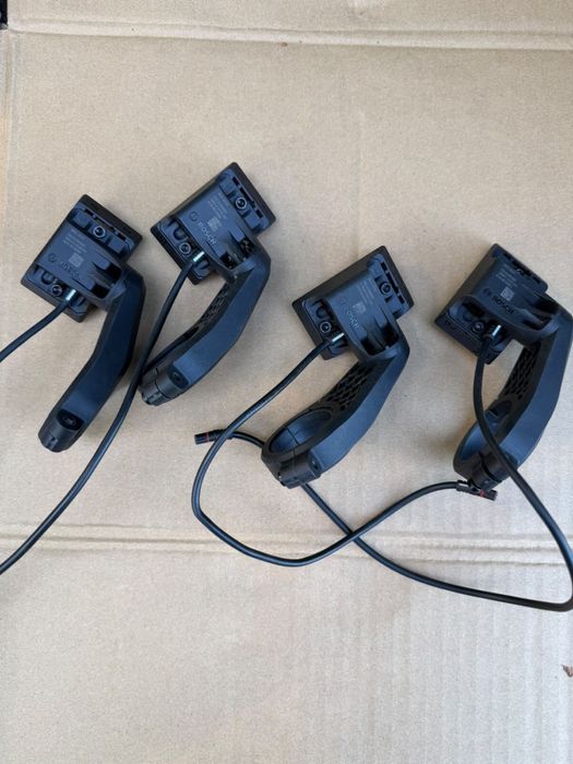 Nóżki do wyswietlacza roweru elektrycznego