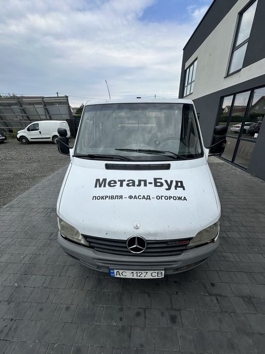 Спринтер 2001рік 2.7 дизель