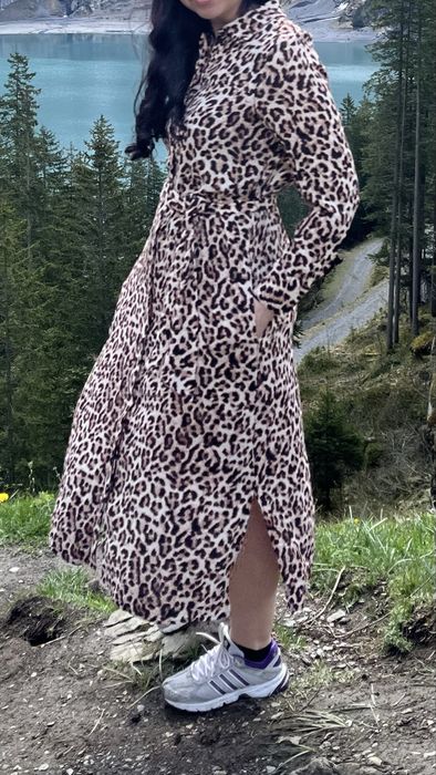 Сукні Zara, H&M, C&A, Naf Naf