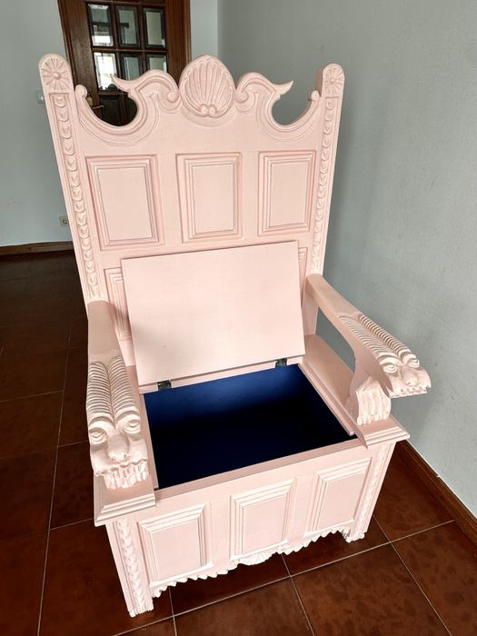Cadeira Baú Vintage em Madeira Maciça Rosa