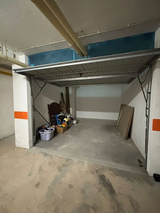 Vendo garagem fechada em Vila do Conde