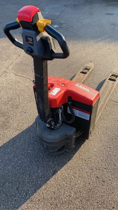 Usługi wózkiem Wynajem długoterminowy wypozyczalnia wózka widłowego