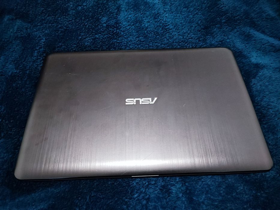 Portatil ASUS A541U com SSD a funcionar