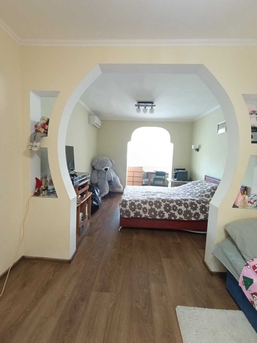 Продаж квартири  великої площі в новобудові вул. Пулюя