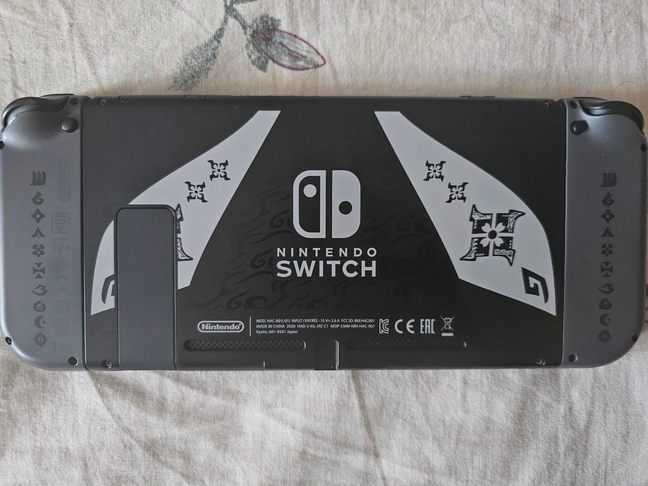 Nintendo Switch Monster Hunter Edition