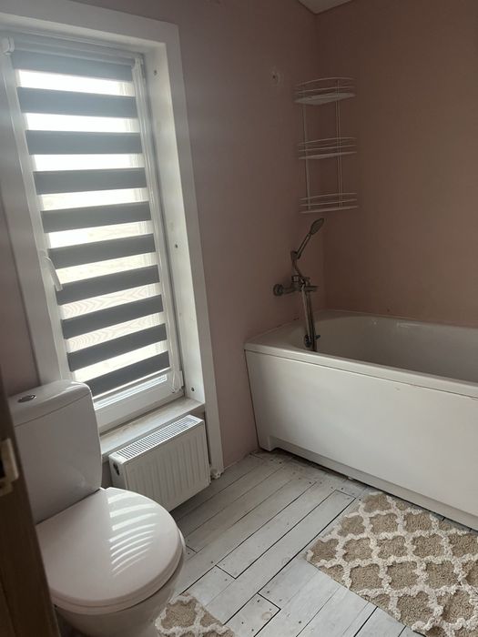 Новий будинок в передмісті Чернігова.