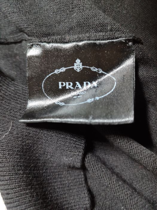 Лонгслів орігнал Prada