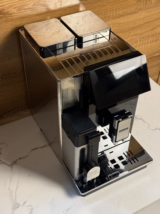 Квомашина Delonghi Maestosa EPAM 960.75.GLM з Гарантією