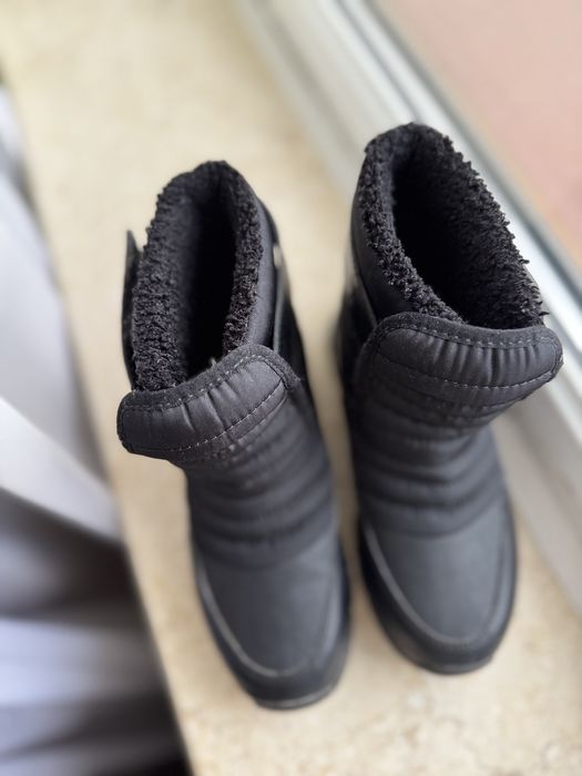 Продаю зимові чоботи Puma