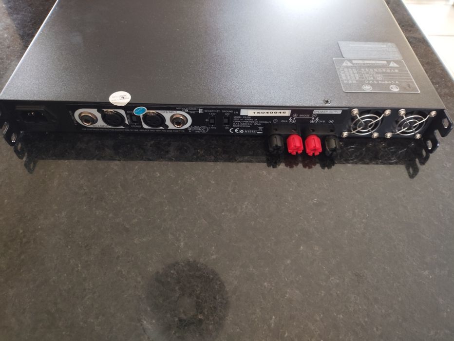 Amplificador DAS PowerPro PS 200.