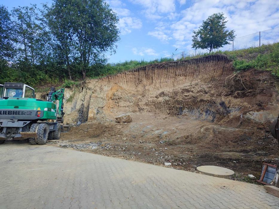 Prace ziemne koparka 5t