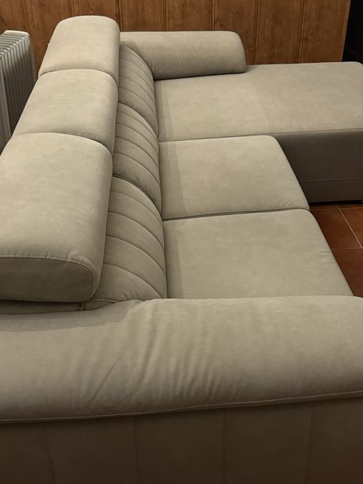 Sofa chaise longue moderno em tecido