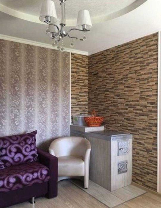 Гарний компактний будинок з якісним ремонтом в селищі Солоницівка