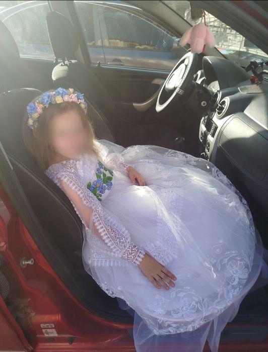 Продам біле пишне плаття