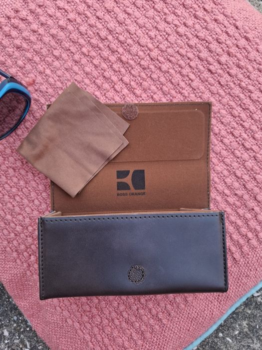 Óculos Hugo Boss Orange, usados, mas em bom estado