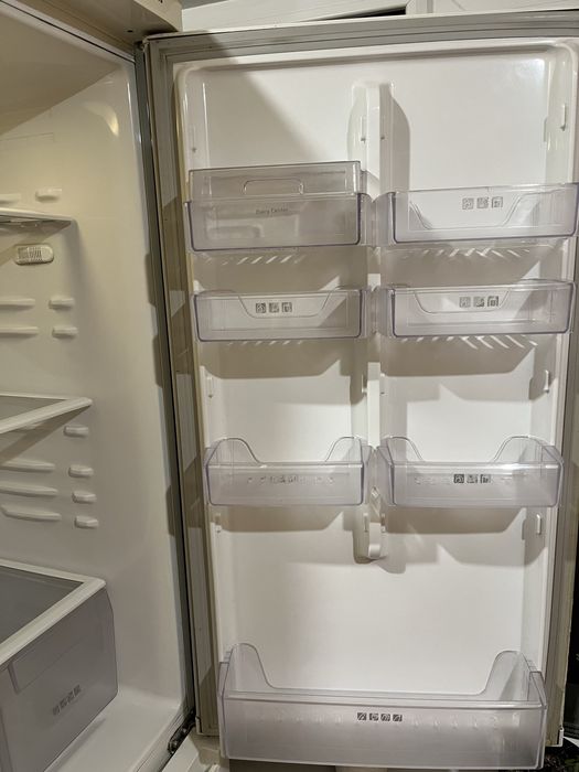 Холодильник SAMSUNG RL39SBSW