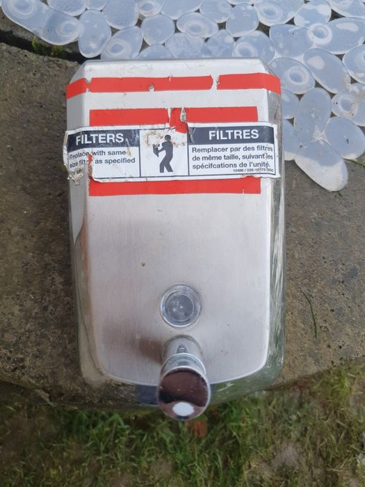 Дозатор для рідкого мила