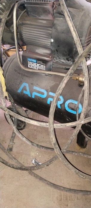 Продам двох циліндровий компресор.