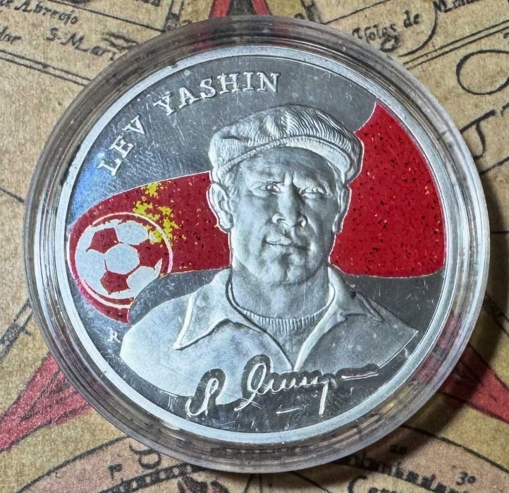 104,6 g czystego srebra – zestaw 4 monety „Królowie piłki nożnej”