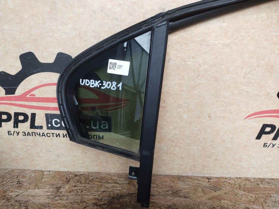 Chevrolet Aveo T300 Sonic 11- седан стекло двери заднее правое глухое