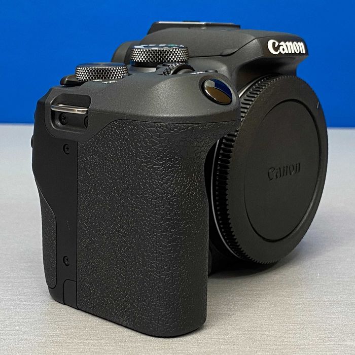 Canon EOS R10 (Corpo) - 24.2MP | 3 ANOS DE GARANTIA