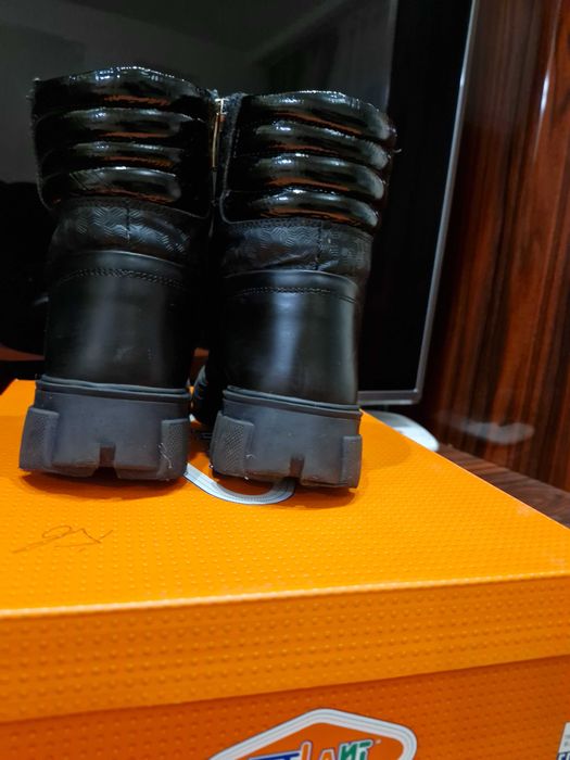 Зимові  шкіряні ботінки на дівчинку розмір 32