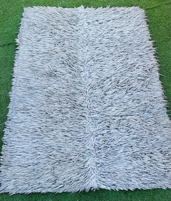 Tapete pelo cinzento