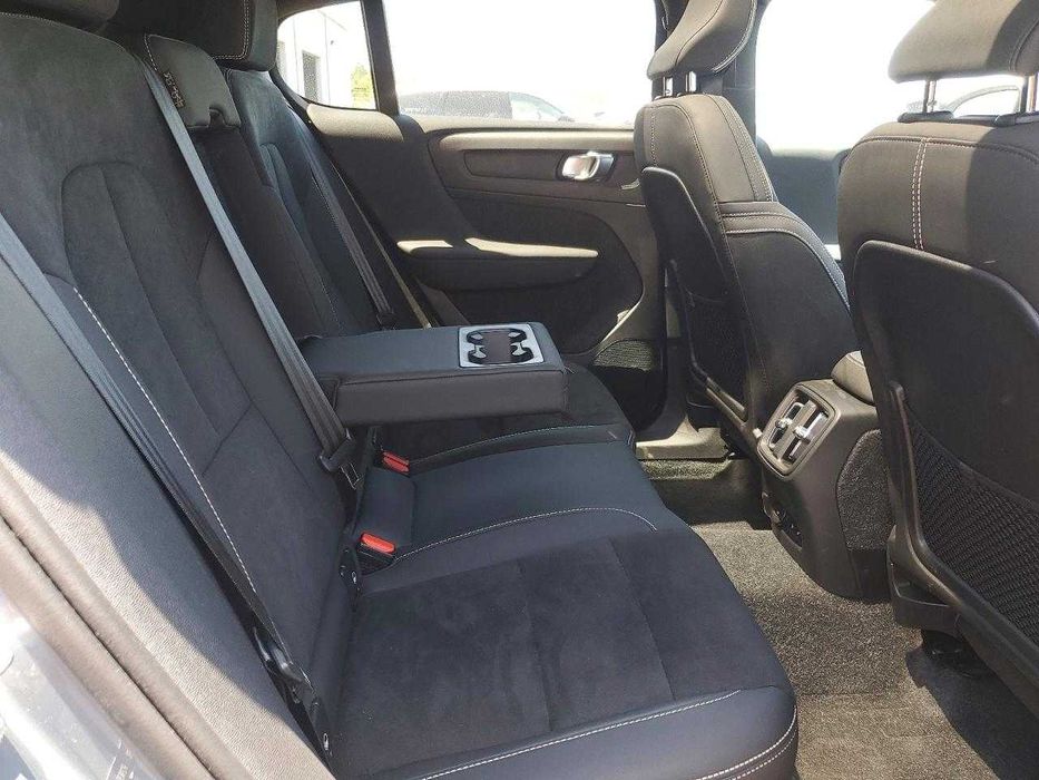 Volvo C40 recharge 2023