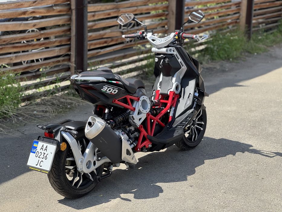 ITALJET Dragster 300 Агресивний Скутер