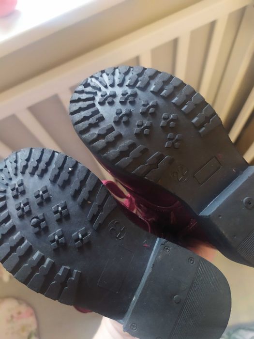 Lakierowane bordowe jesienne botki glany 22 h&m jak nowe eleganckie